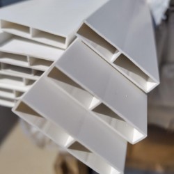 Scatolato bianco - profilo riempimento 150 x 11 paco da 5 barre da 6 mt